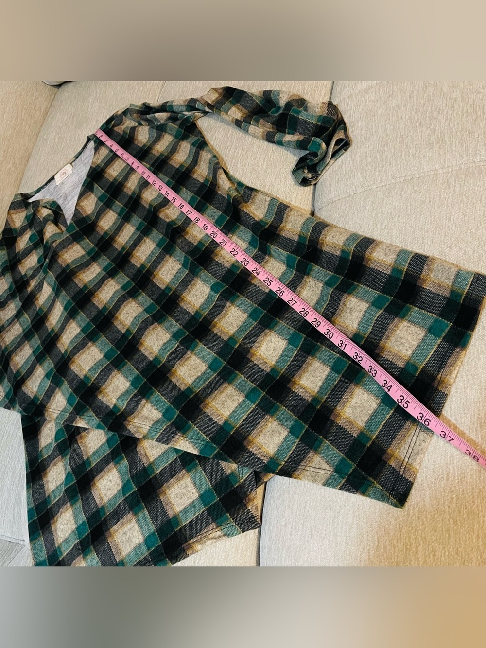 Oversized Plaid Cardigan - Picture 5 of 10